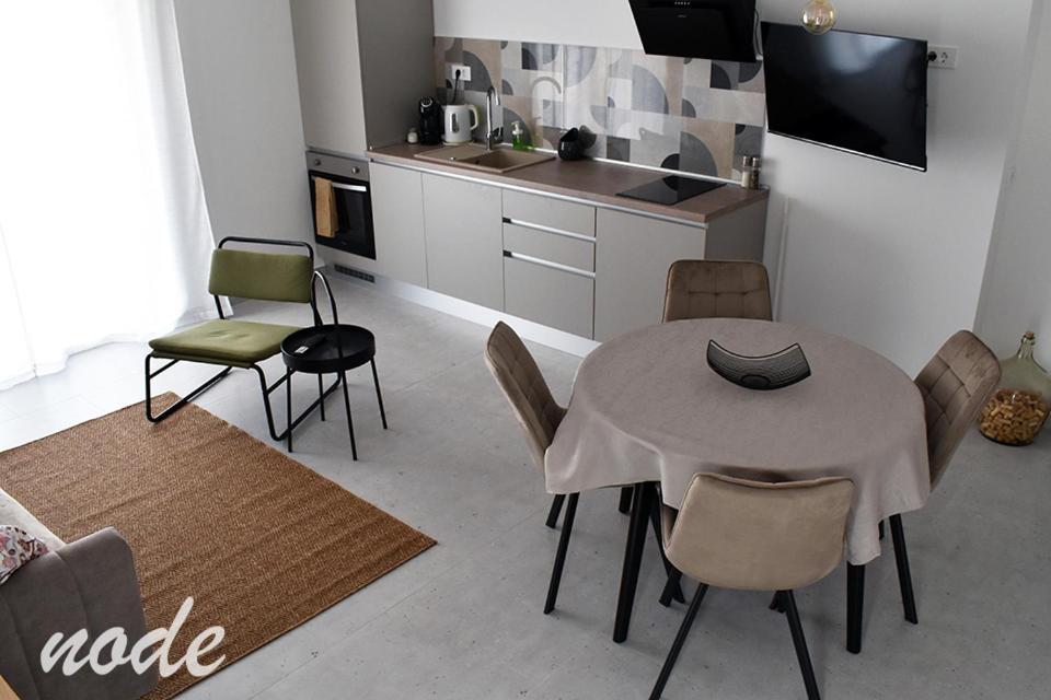 Eleven Appartement Šibenik Buitenkant foto